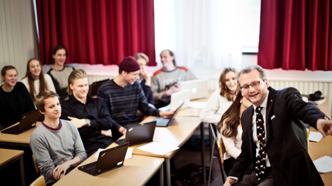 Lärarutbildning - Ämneslärare med inriktning mot arbete i gymnasieskolan